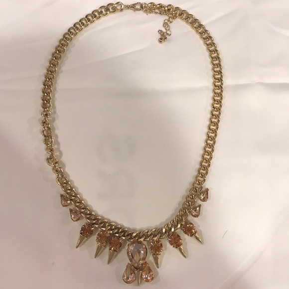 Gold statement piece - Picture 4 of 4